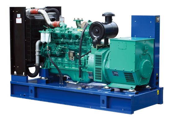 수냉식 시스템과 3상 60 hz 200 Kw 쿠민스 디젤 엔진 발전기